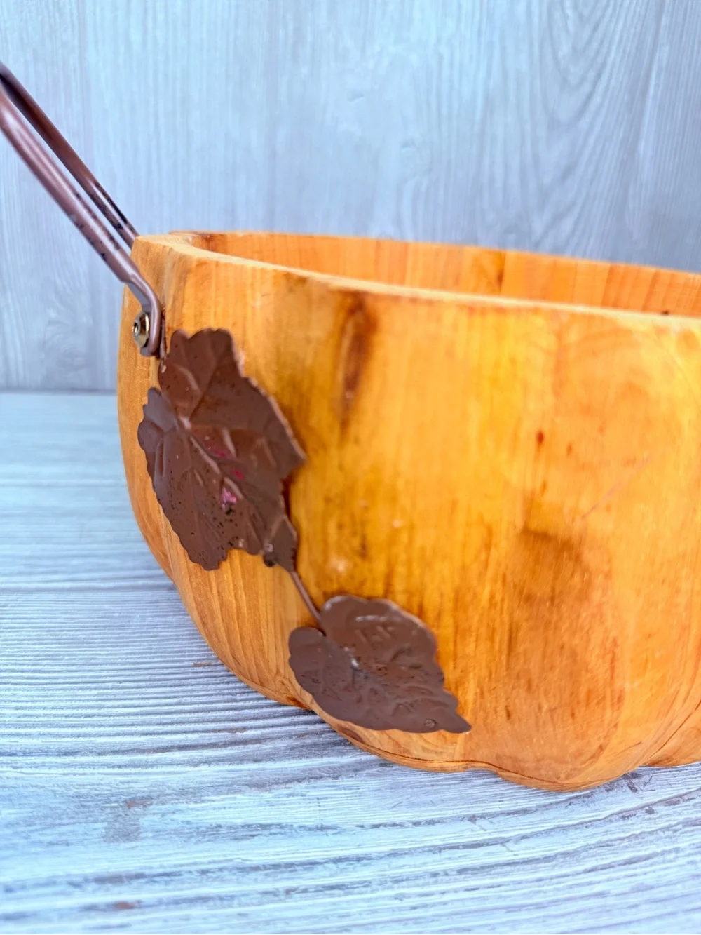 Pier 1 Wooden Pumpkin Bowl Basket Metal Handles Leaf Fall Design decoration